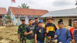 Pembina AsMEN PEDULI & TNI Bersama Majelis At-Taubah Salurkan Bantuan untuk Korban Bencana Alam di Aceh Tamiang